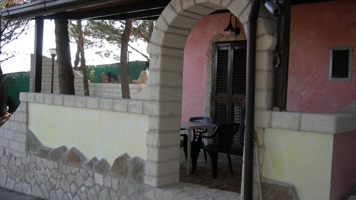 Defensola House | VIILLA PAOLA 4 beds, private garden in the Residence Villa Carla