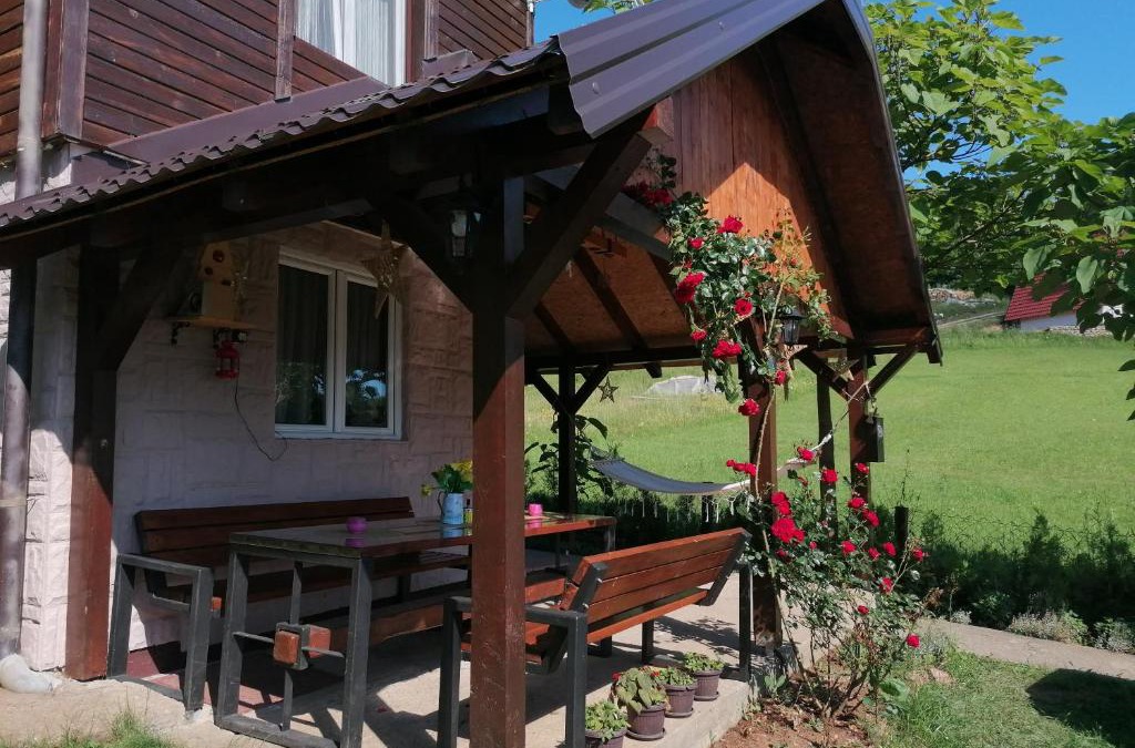 Konjska Reka House | Vikendica moonlight