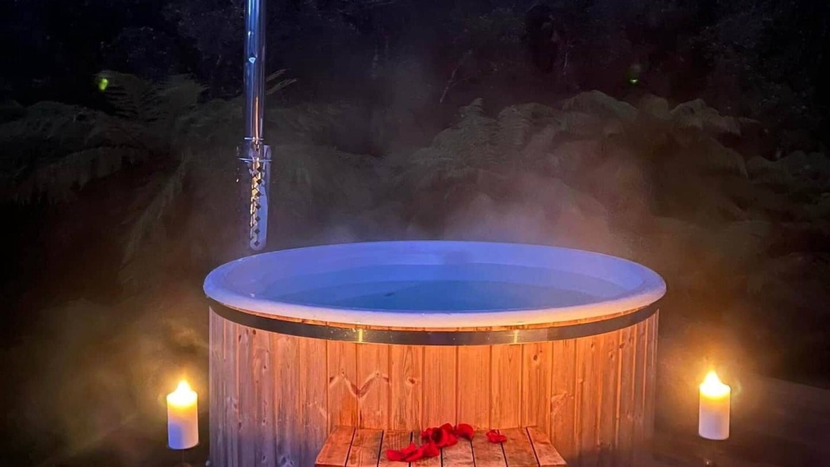 Kaiata Cabin | Viking Hut Thor Set Amid Rainforest w/Hot tub