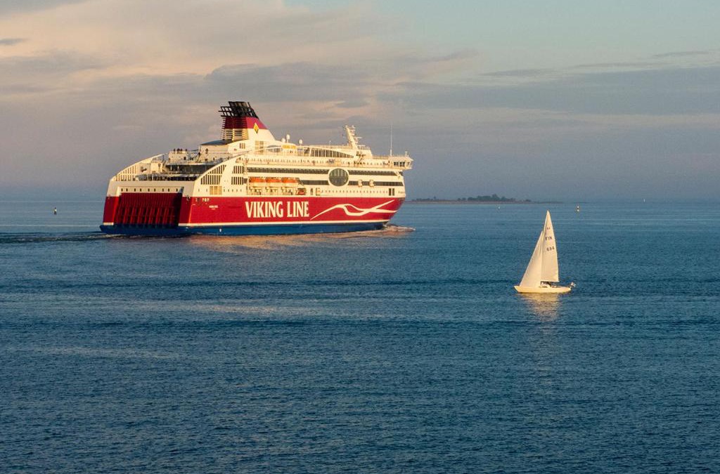 Katajanokka Boat Rental | Viking Line ferry Viking XPRS - Night Cruise from Helsinki
