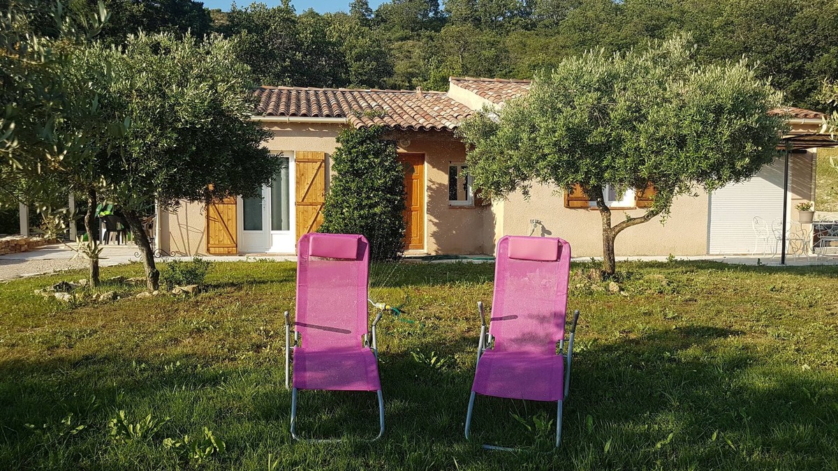 Saint-Michel-l'Observatoire Villa | Villa Les Oliviers, in the countryside near the village