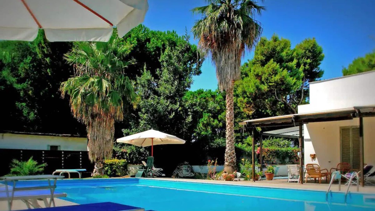 Paestum Villa | Villa Virginia: private pool, walk 3min for beach and 30min for Paestum temples.