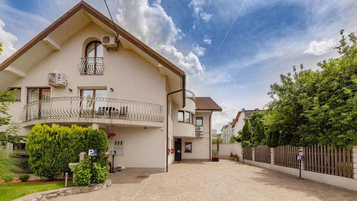 Ljubljana Apartment | Vila ART