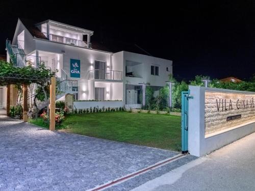 Zeljeznica House | Vila Gina