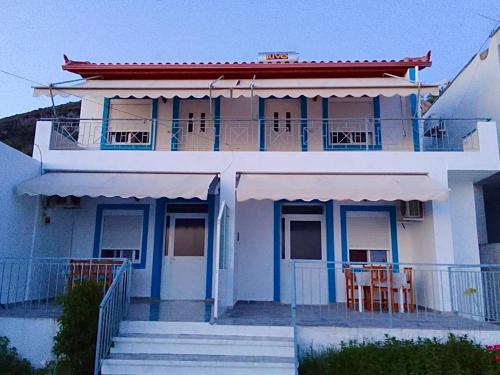 Qazim Pali House | Vila Gusti