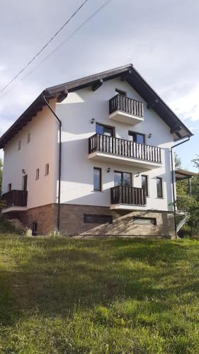 Moisei House | Vila Hojda