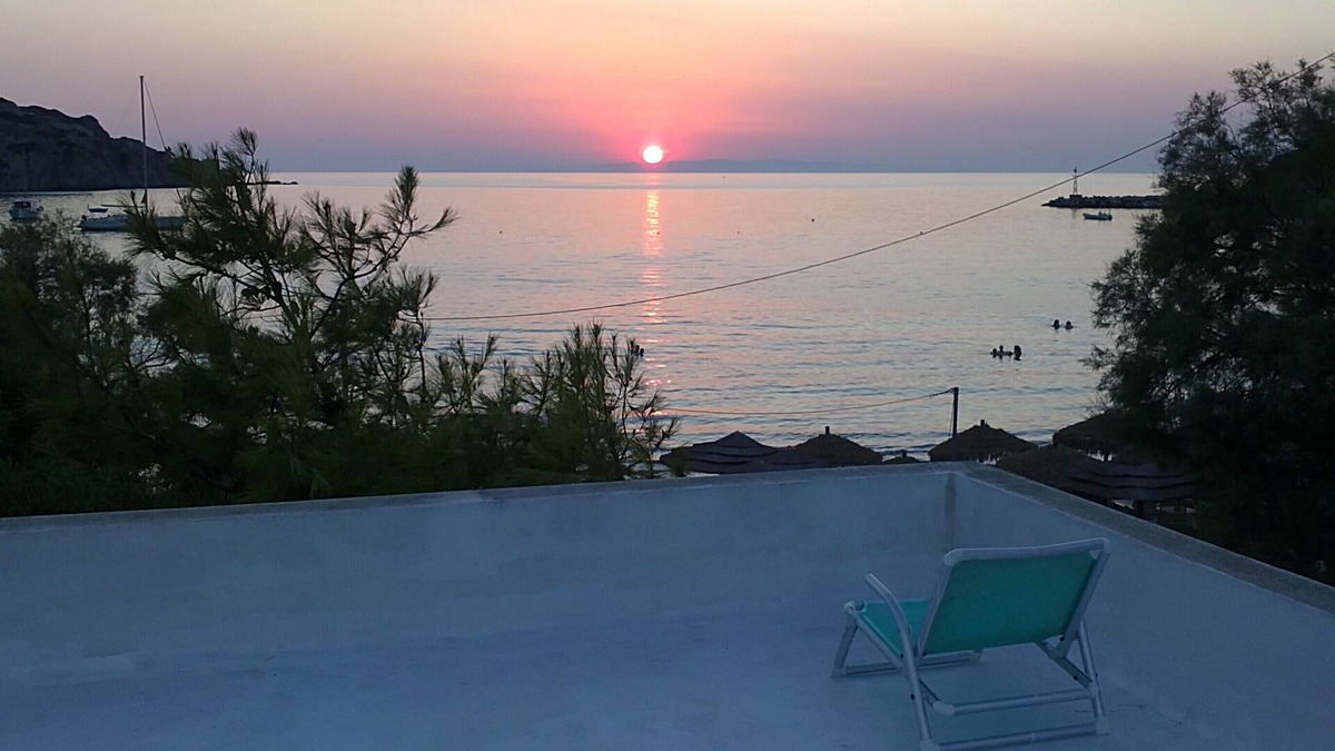 Kini House | VILA "INSPIRATION" - ON KINI BEACH. House with garden & free parking -sea view