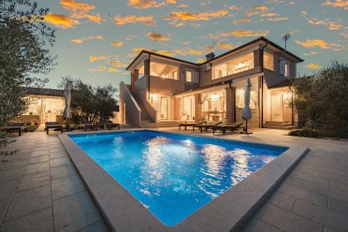 Peruski Villa | Vila Javor