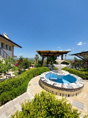 Rade House | VILA MOZAIK