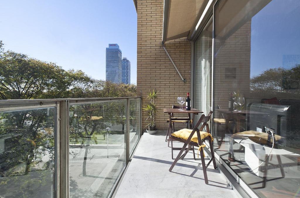 La Vila Olimpica del Poblenou Apartment | Vila Olimpica Skyline