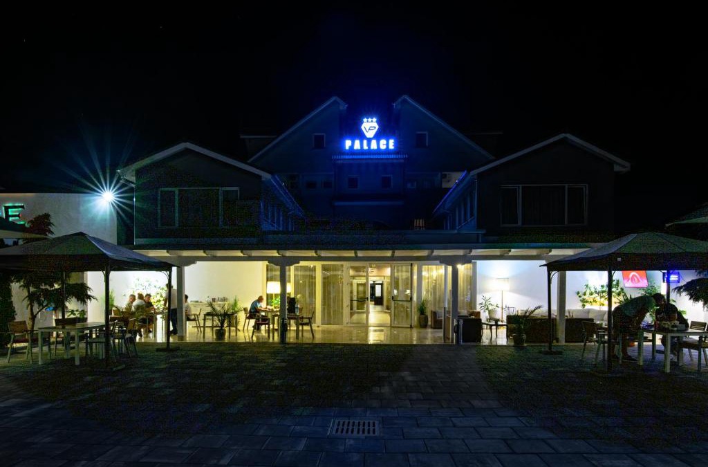 Caransebes House | Vila Palace