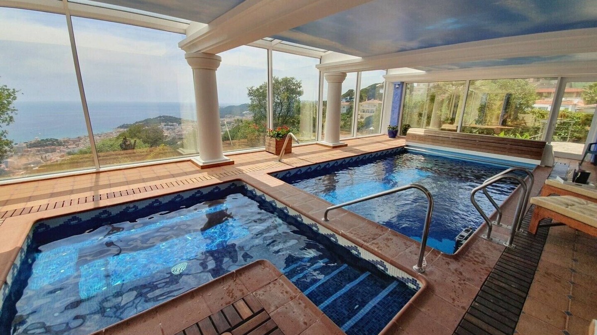 Lloret de Mar Villa | Vila Panorama, amazing vila with spa and indoor pool