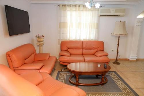 Tirana Villa | Vila Tirana 98