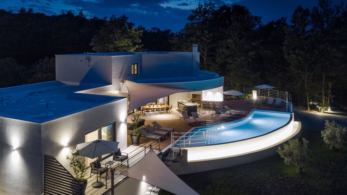 Boljevici Villa | VILA VIKTOR TIRELI premium and private Spacious 7-bedroom Villa in Istra