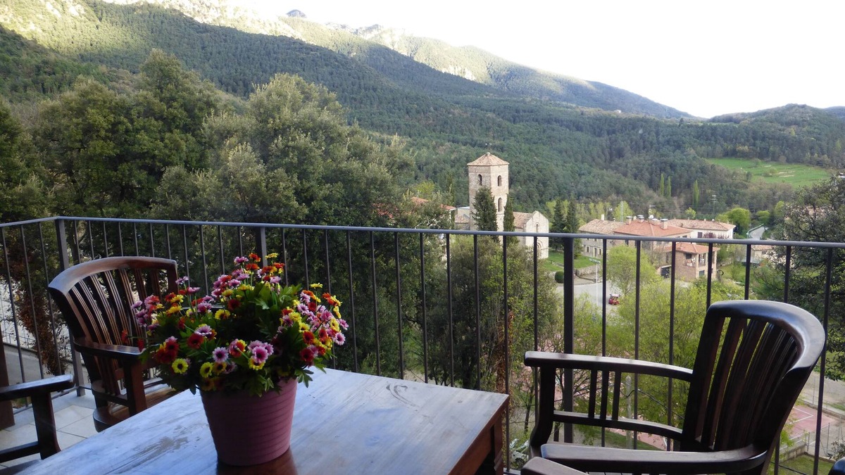 La Nou House | Viladomatrural. La Balconada, stunning views from historic building
