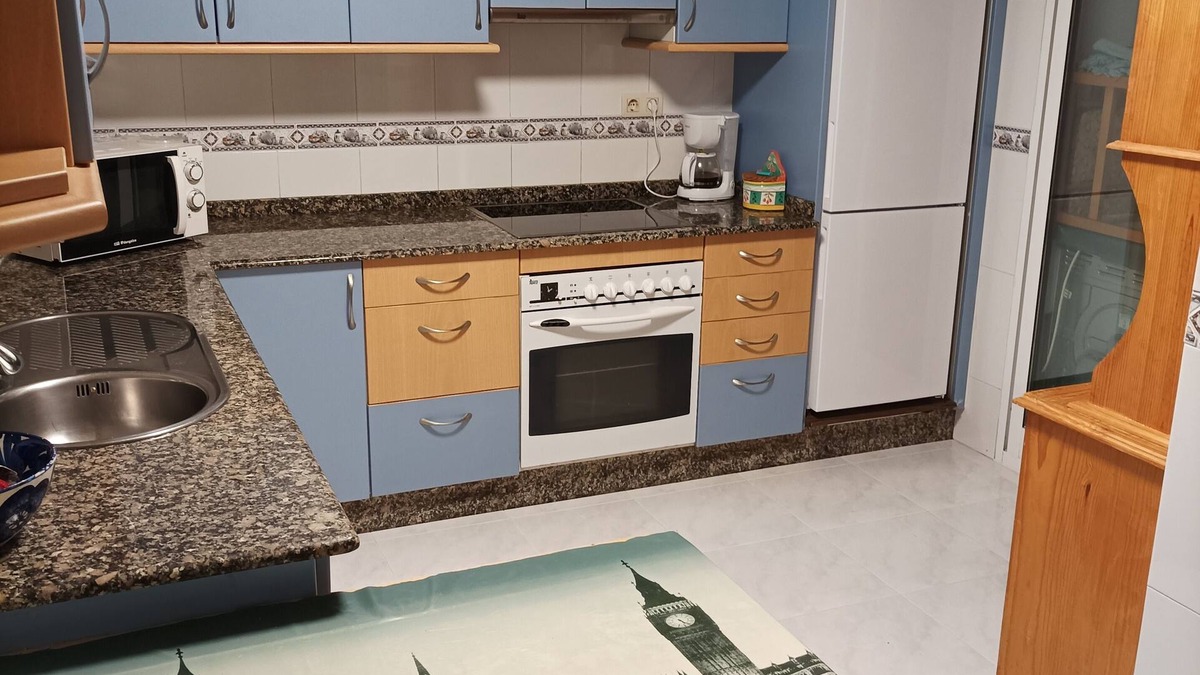 Vilagarcia de Arousa Condo | Vilagarcia De Arousa: Apartment near beach, family friendly seaside and well connected to Santiago de Compostela