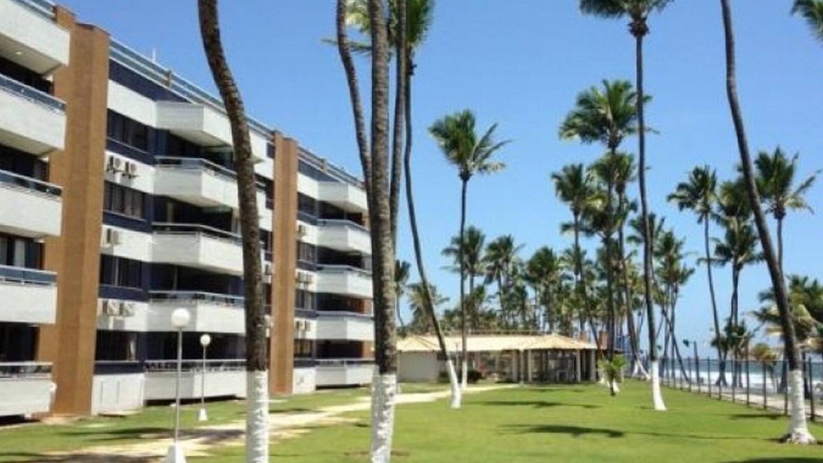 Pouso Alegre Buraquinho Condo | VILAS VILLAGE APT SEA FRONT - CLEANING SERVICE, 24 HOUR RECEPTION, SWIMMING POOL.