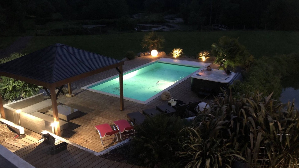 Saint-Avaugourd-des-Landes Villa | Villa "Le petit Lac" on 3 hectares of land, swimming pool, 2 ponds and woods