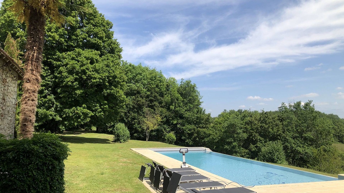 Saint-Felix-de-Bourdeilles Villa | Villa Le Creyssac - 4 to 5 people - Magnificent garden and swimming pool