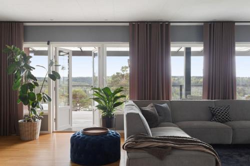 Tullinge Apartment | Villa Örnberget Lakeview Indoor Pool