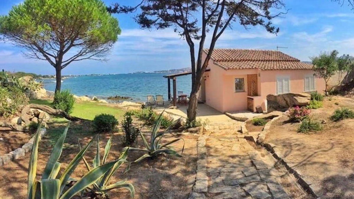 La Maddalena Villa | Villa 1 mt sea in private pine forest