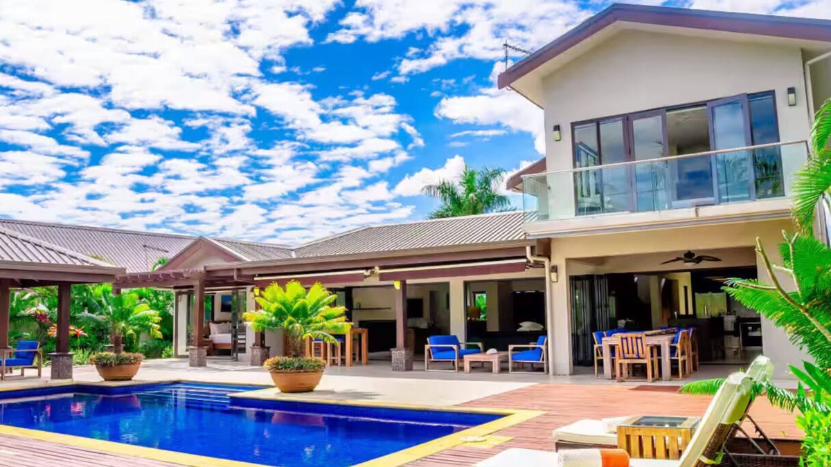 Nadi Villa | Villa 108 - 4BR Private Villa - Private Pool - 5min to Airport