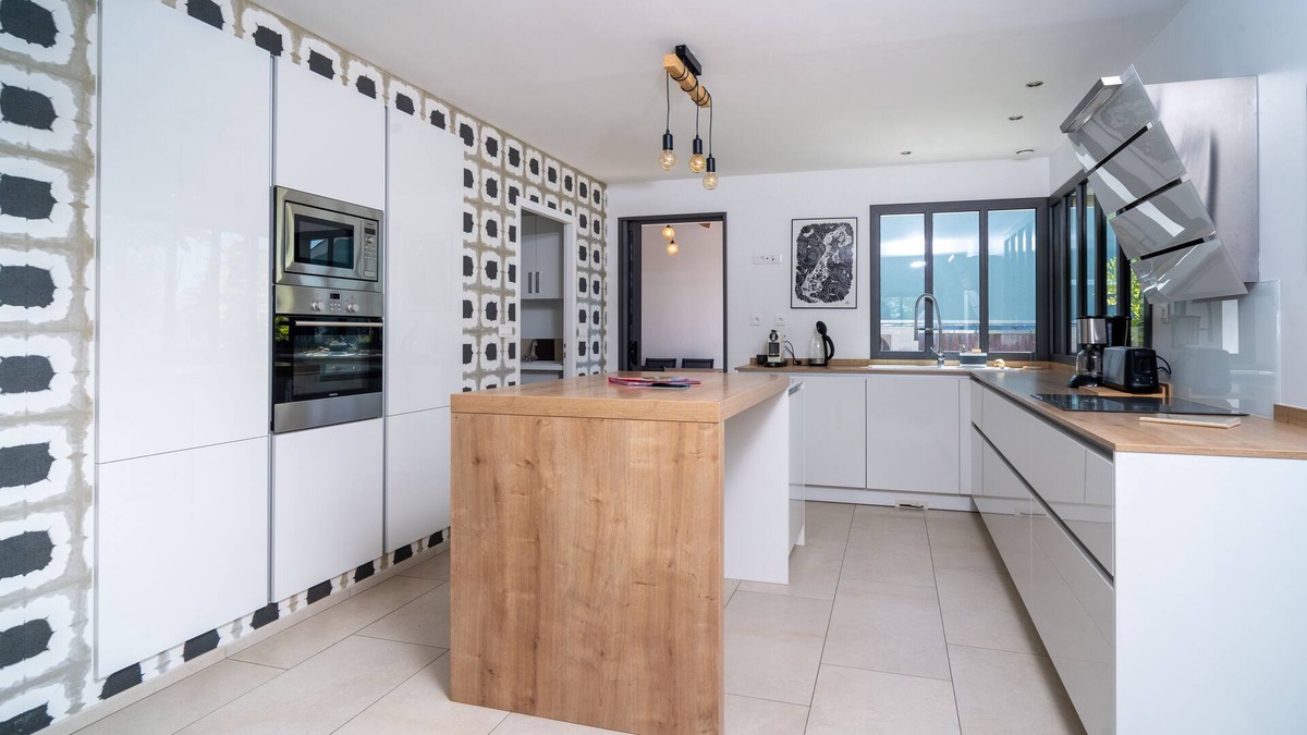 Quartier des Boucholeurs House | VILLA 180m2 BRIGHT 100M Ocean