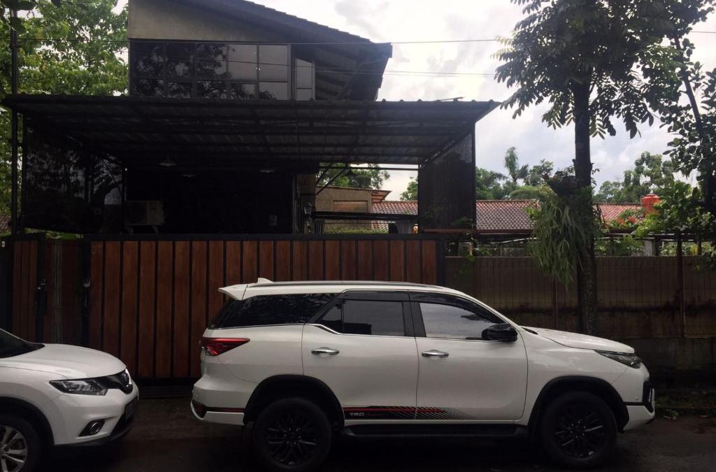 Bandung Villa | Villa 2 Lt 500M2 Di Perkotaan Margahayu Bandung