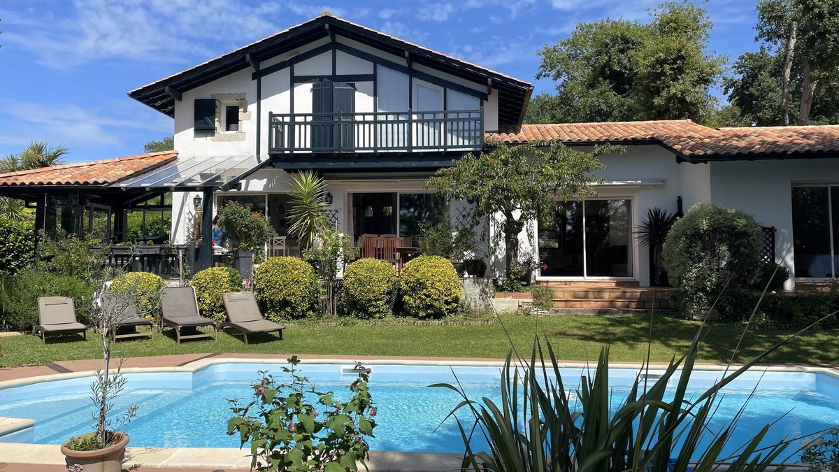 Bassussarry Villa | Villa 200m² sur Golf Avec Piscine