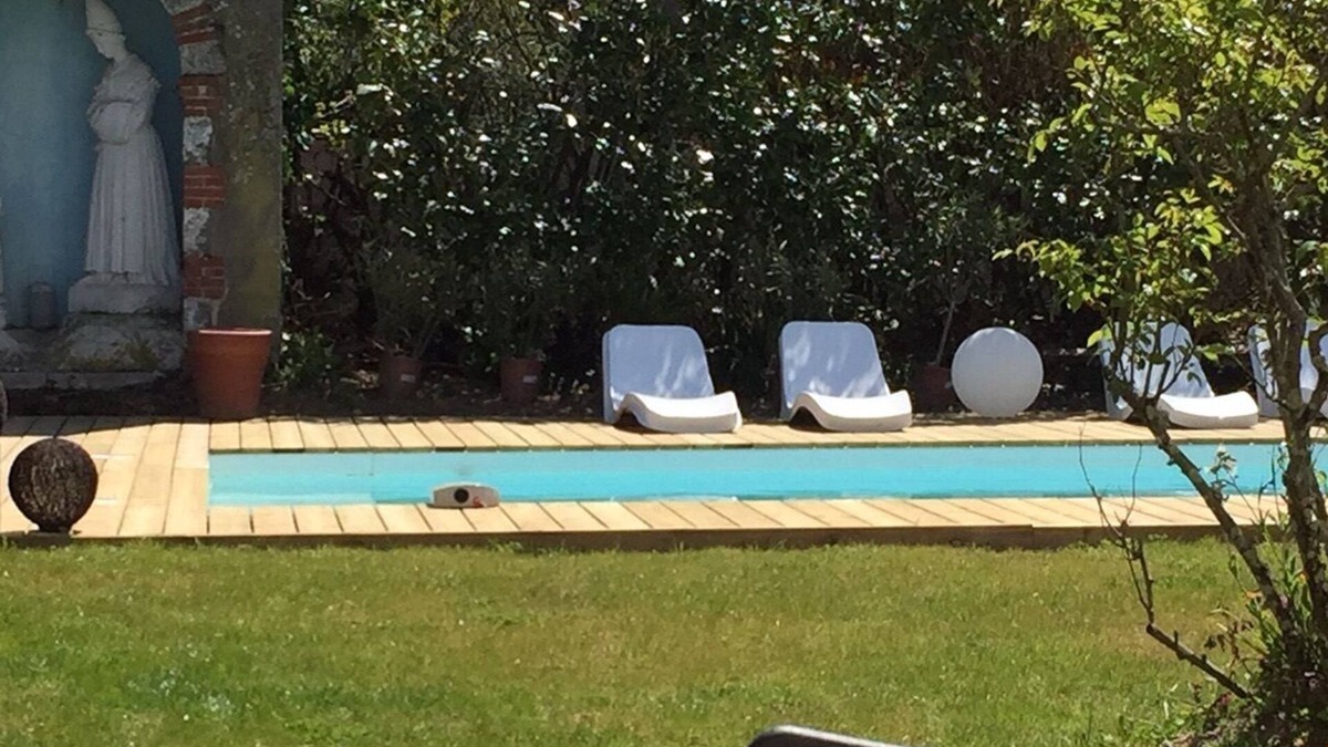 Olonne-sur-Mer House | Villa 250 m2, 13 p renovated with private secure pool near beaches and marshes