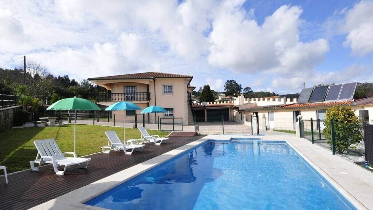 Esposende Villa | Villa 281 Holiday Villa Ideal for Large Families