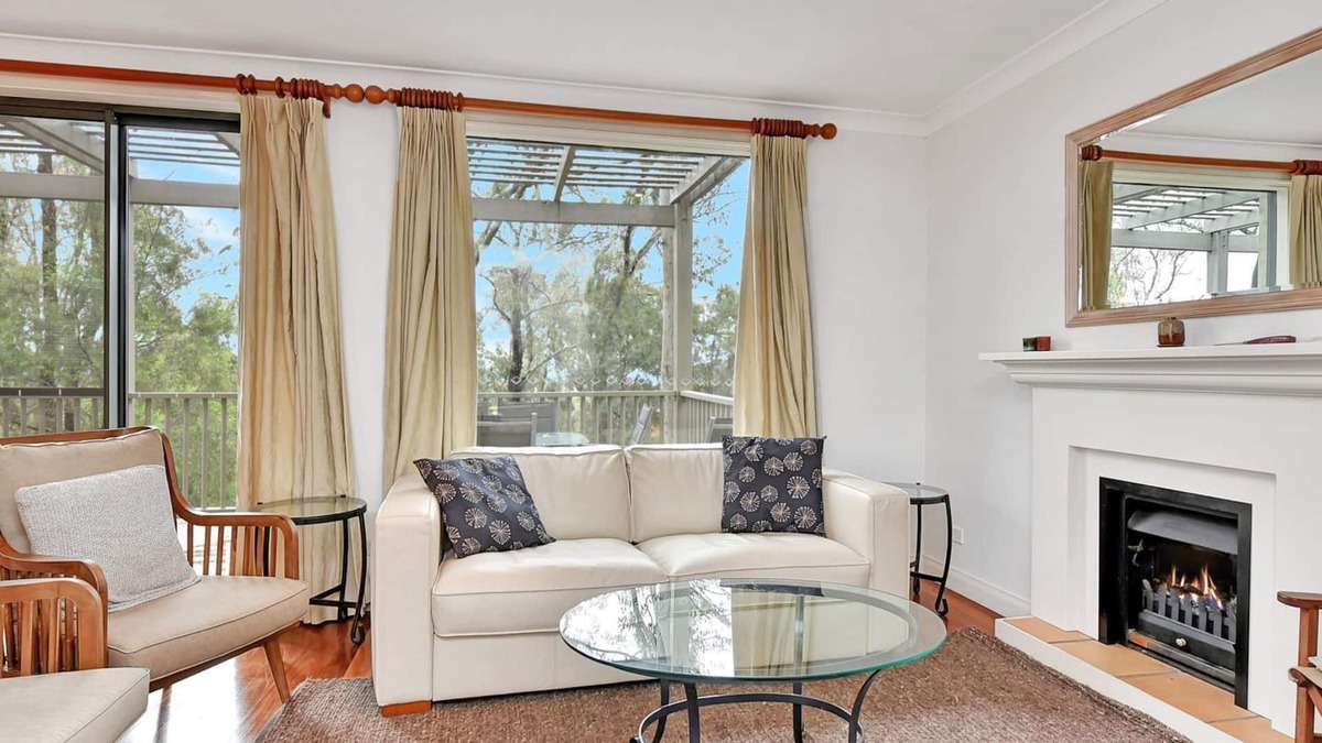 Pokolbin Villa | Villa 2br Rose Villa located within Cypress Lakes Resort