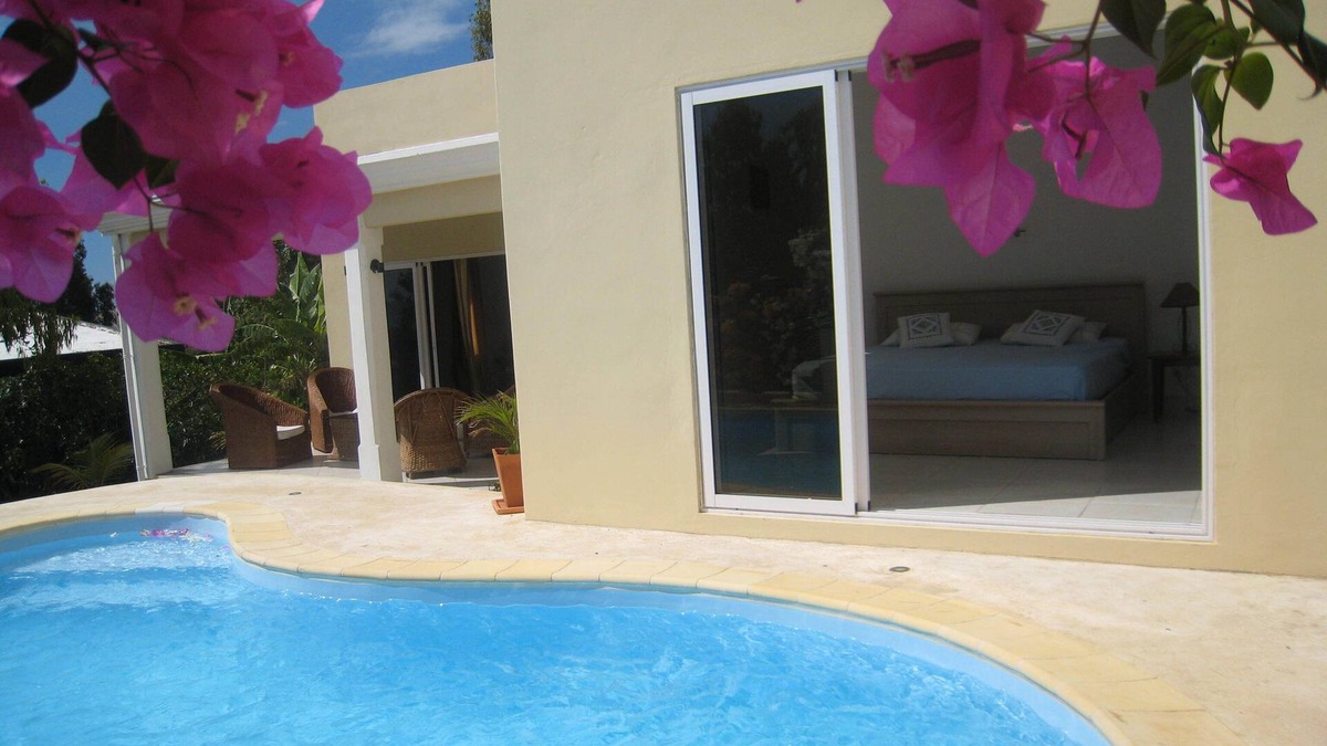 La Mivoie Villa | Villa 3 CH, sea view in Black River, private pool, 10 minutes walk from the beach