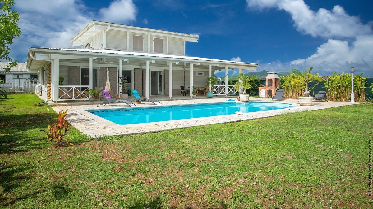 Petit Bourg Villa | Villa 3 Chambres, 7 Personnes, Piscine