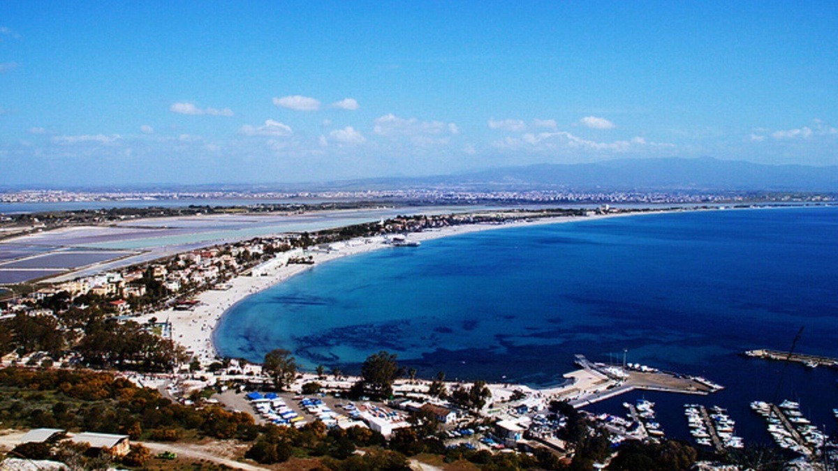 Province of Cagliari Villa | Villa 300 meters from the sea
