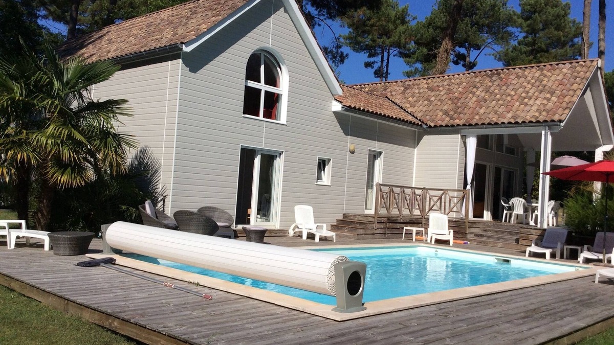 Biscarrosse Villa | VILLA 4 *, quiet, on golf course, heated pool, beaches, lake, ocean,