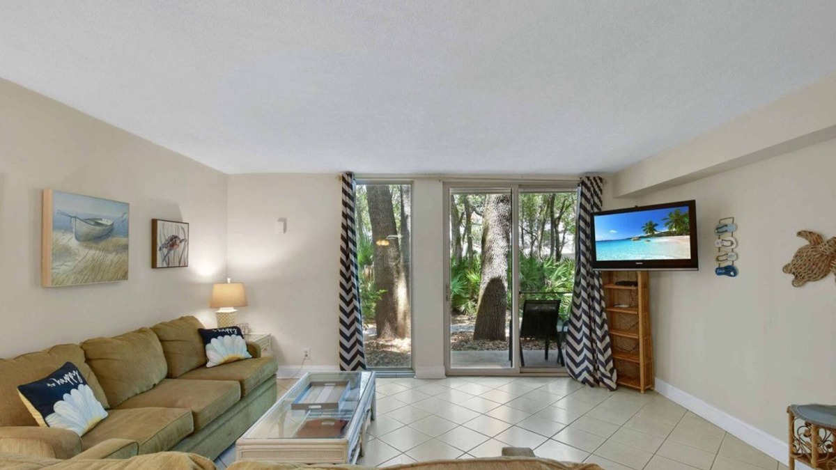 Jekyll Island Condo | Villa 453 - fantastic condo close to pool and beaches