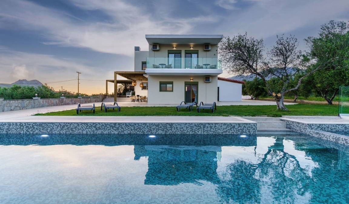 Agios Vasileios Villa | Villa ∙ 5 bedrooms ∙ 12 guests