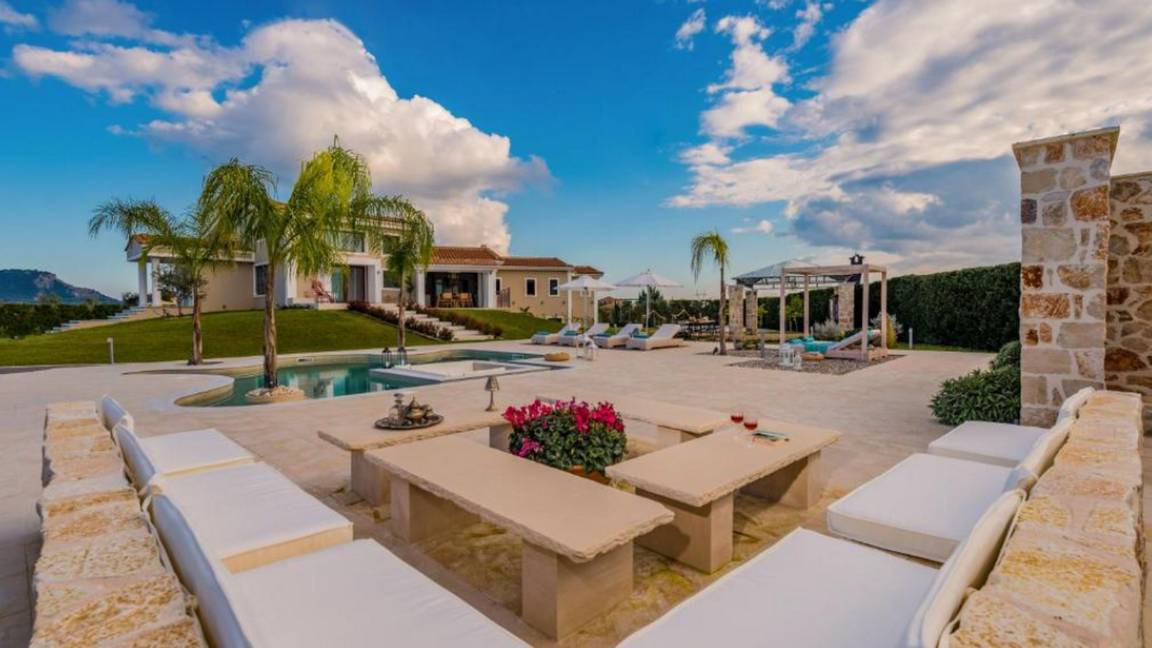 Zakynthos Villa | Villa ∙ 5 bedrooms ∙ 10 guests