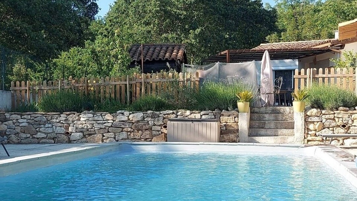 Saint-Martin-d'Ardeche Villa | Villa 6/8 Pers, 160 m2, 3 Chambres, 2 Salle de Bains, 2 wc, Piscine, 2 Terrasses