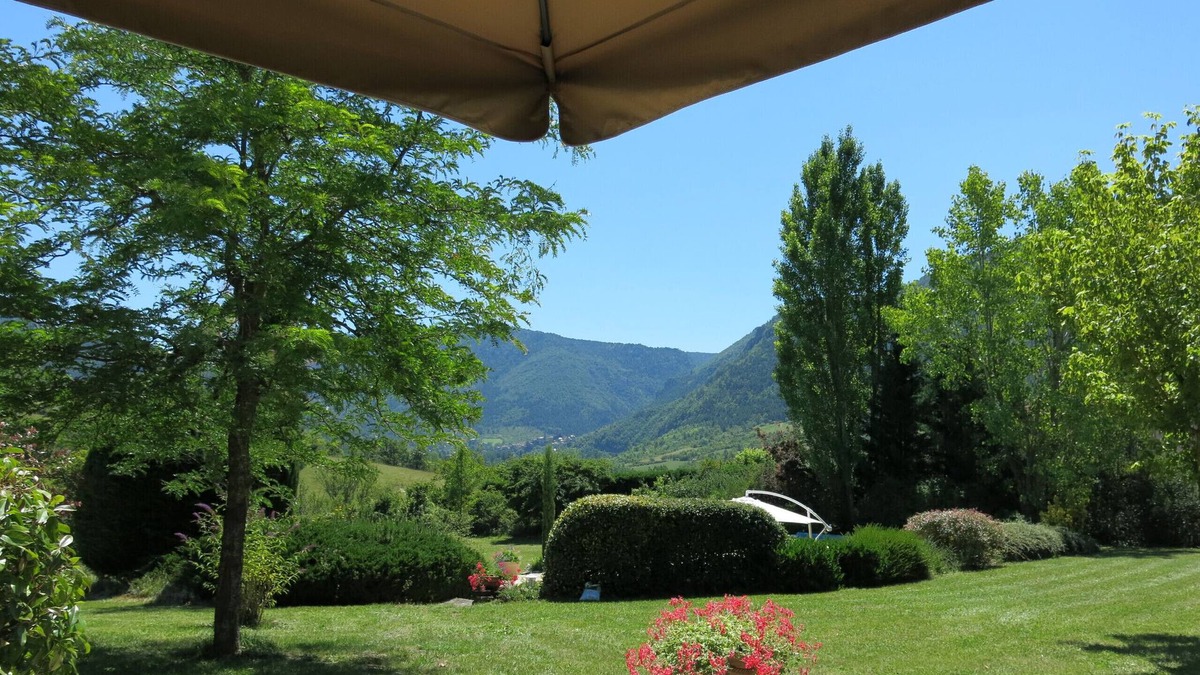 Mostuejouls House | VILLA 6 PERS. WITH POOL ON 4000 m² IN THE GORGES DU TARN