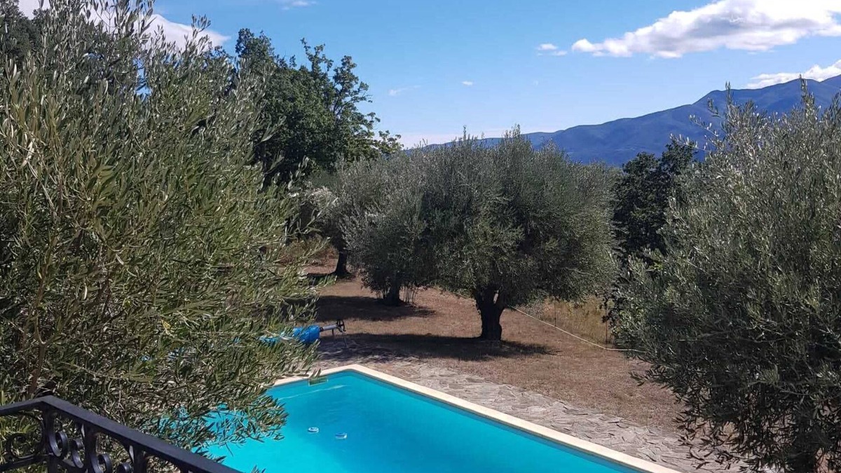 Oms Villa | Villa 6 Personnes Avec Piscine Cadre Exceptionnel Dans la Montagne