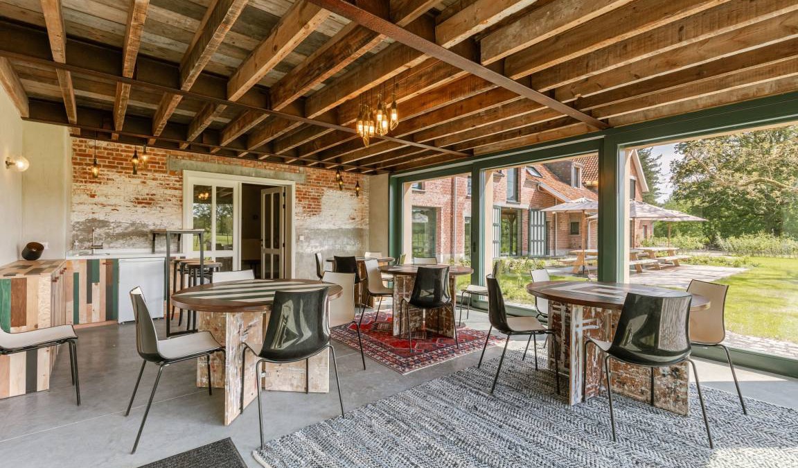 Schilde Villa | Villa ∙ 8 bedrooms ∙ 24 guests