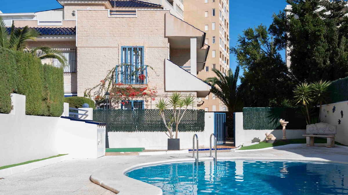 Torrevieja House | Villa 8: Chalet with private garden