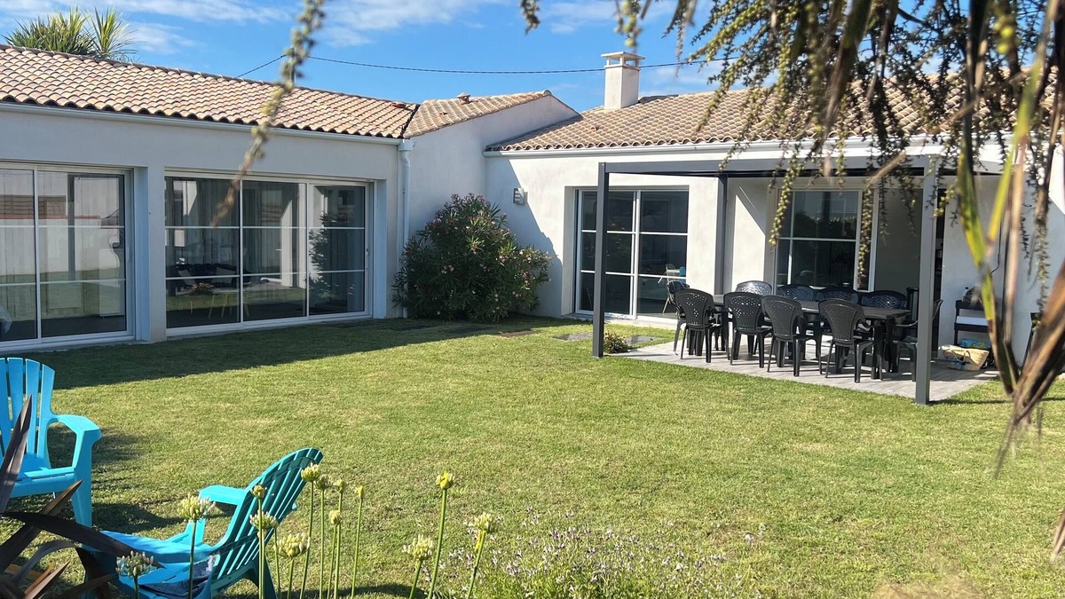 Saint-Denis-d'Oleron House | Villa 9 Couchages Plages Huttes Proche Phare Chassiron 150m de la Plage