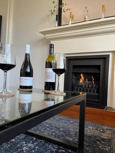 Pokolbin Villa | Villa Above Par, Cypress Lakes Resort, Premier 2 Storey Villa, 2 Bedrooms, both with Private Ensuites, Light Breakfast included