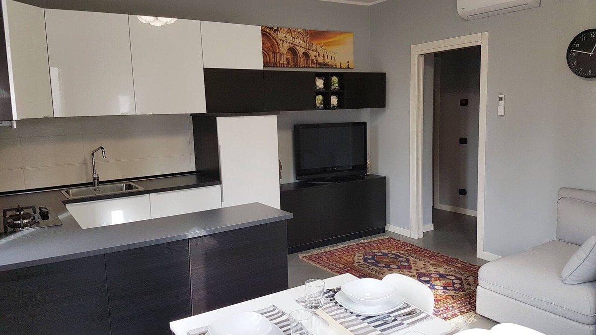 Marghera Apartment | Villa Ada 2 - Comfort 10 minutes from Venice