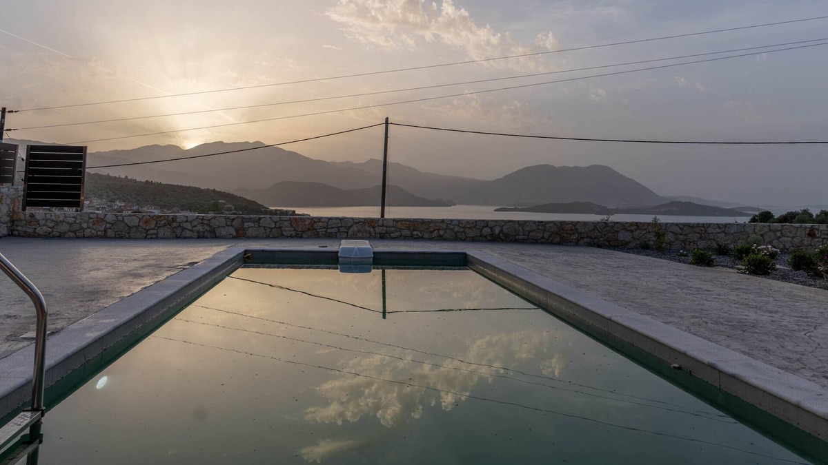 Spartochori Villa | Villa 'Adaman 2' with Private Pool, Wi-Fi and Air Conditioning
