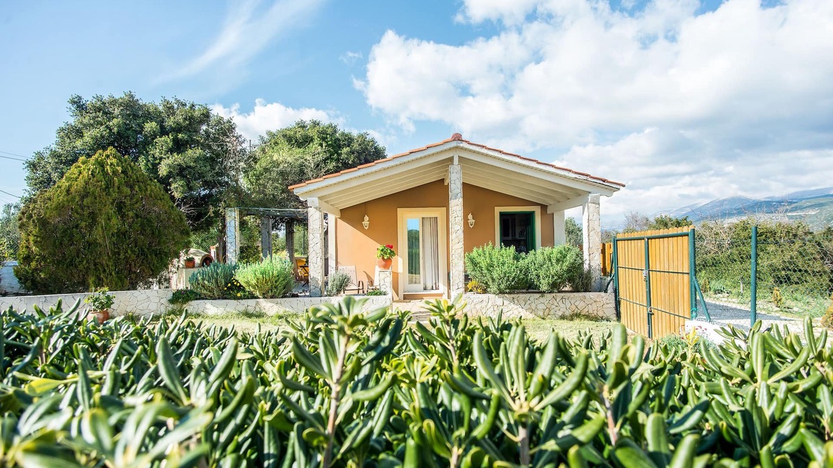 Mazarakata Villa | Villa Aelia - A Peaceful And Private Place