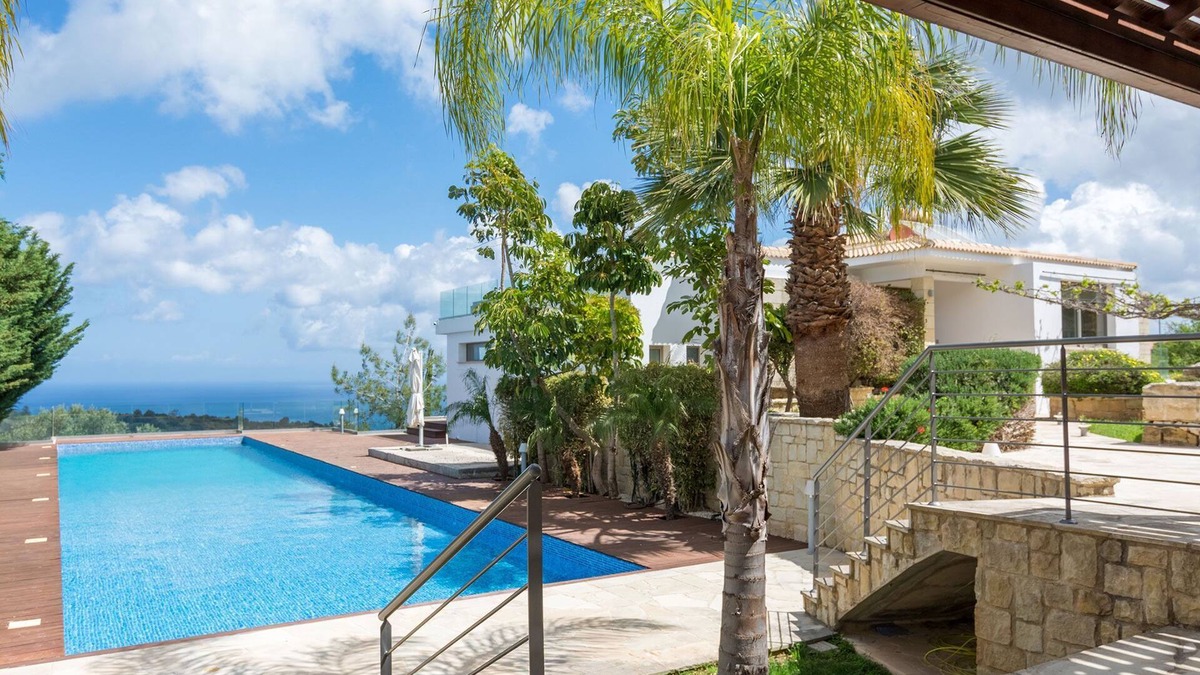 Neo Chorio Cottage | Villa Akamas Heights - a villa that sleeps 8 guests in 3 bedrooms